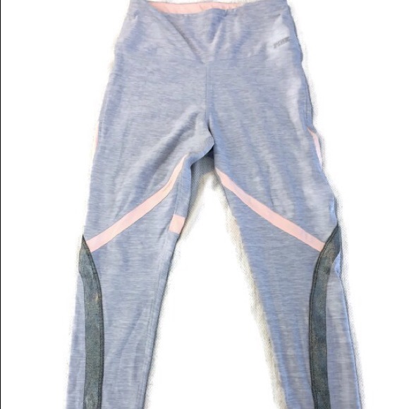 PINK Victoria's Secret Pants - PINK Victoria's Secret Ultimate crop Leggings